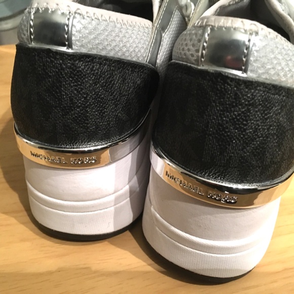 MICHAEL KORS  WEDGE SNEAKERS LIV TRAINER GLITTER NET MESH SHOES 43TOLVFS6D $155 - Picture 5 of 6